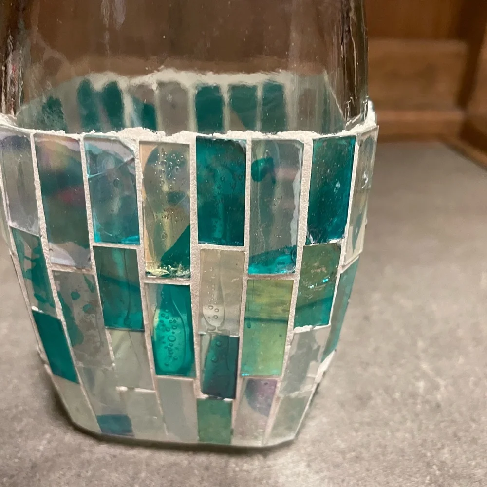 Beautiful, mosaic, glass, toothbrush holder